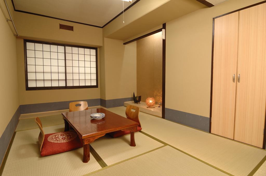 Hotel Iida Kyoto Phòng bức ảnh